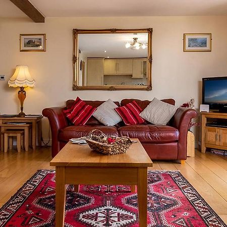 Tregarnedd Cottage Клангефни Екстериор снимка
