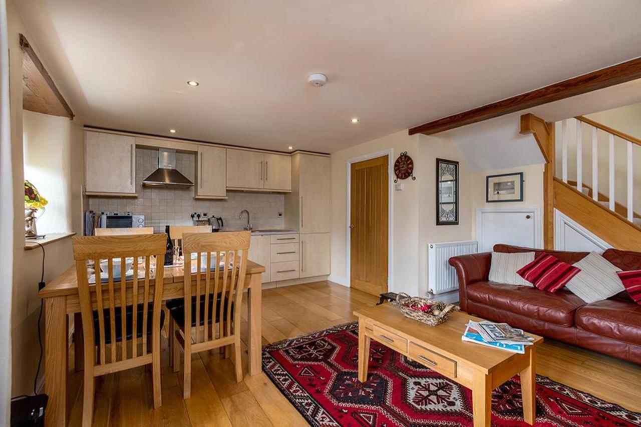 Tregarnedd Cottage Клангефни Екстериор снимка